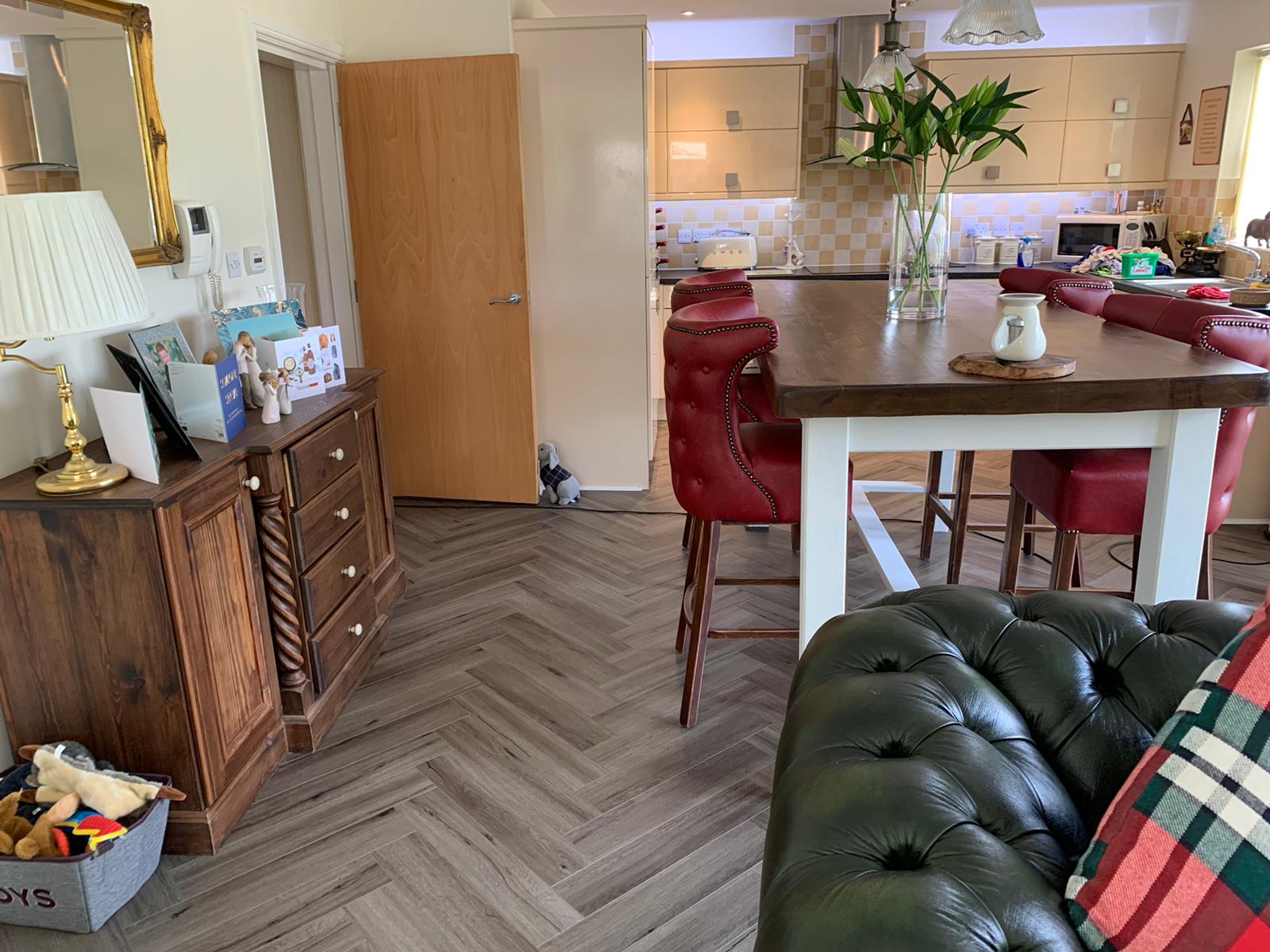 Expert LVT fitting